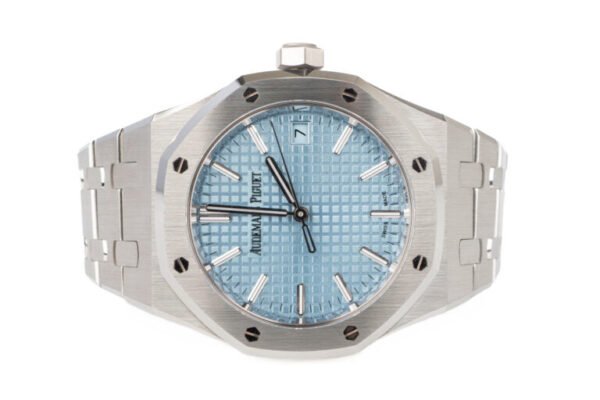 Audemars-Piguet-Royal-Oak-37-Light-Blue-Dial-Steel-1550ST-OO-1356ST-08-2025-1-768x512-1.jpg