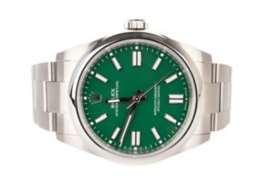 Rolex Oyster Perpetual 41 Green Dial Smooth Bezel Oyster Bracelet Steel 134300