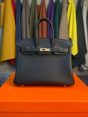 Hermès Birkin 25 in Black Togo Leather with Gold Hardware