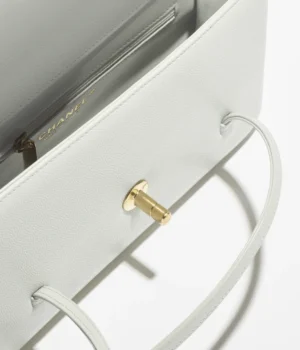 Chanel Small Flap Bag Grained Shiny Calfskin & Gold-Tone Metal Light Green - Image 4