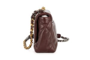 Chanel 19 Flap Medium Burgundy Gold Hardware - Image 5