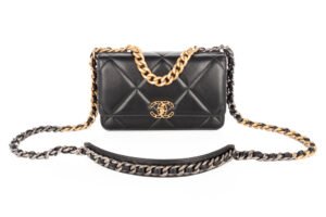 Chanel 19 Wallet On Chain Black Lambskin Mixed Hardware - Image 10