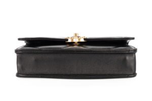 Chanel 19 Wallet On Chain Black Lambskin Mixed Hardware - Image 7