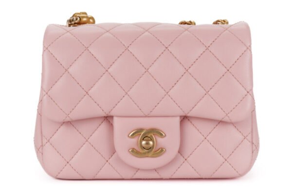 Chanel-Pink-Mini-Square-Flap-Gold-Hardware-1-900x600 - 副本