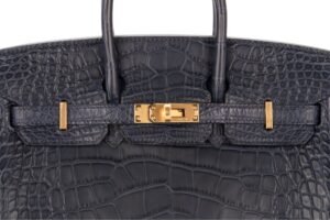 Hermès Birkin 25 Bleu Marine Matte Alligator Missippian Gold Hardware - Image 7