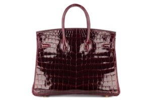 Hermès Birkin 25 Bordeaux Shiny Crocodile Gold Hardware - Image 4