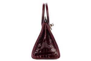 Hermès Birkin 25 Bordeaux Shiny Crocodile Gold Hardware - Image 5