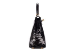 Hermès Kelly 25 Noir – Black Shiny Crocodile Porosus Sellier Gold Hardware - Image 6