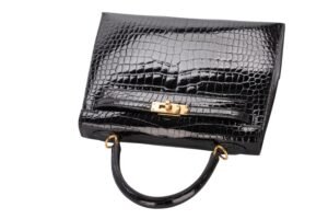 Hermès Kelly 25 Noir – Black Shiny Crocodile Porosus Sellier Gold Hardware - Image 9