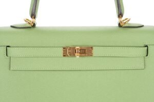 Hermès Kelly 25 Vert Criquet Epsom Gold Hardware - Image 5