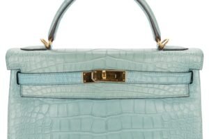 Hermès Kelly 32 Bleu Saint-Cyr Matte Alligator Gold Hardware - Image 7