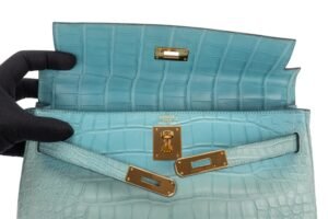 Hermès Kelly 32 Bleu Saint-Cyr Matte Alligator Gold Hardware - Image 9