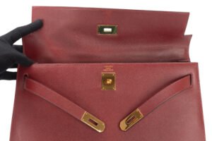 Hermès Kelly 40 Rouge H Epsom Sellier Gold hardware - Image 9