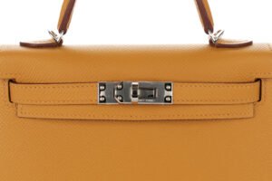 Hermès Mini Kelly Sesame Epsom Palladium Hardware - Image 7