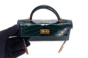 Hermès Mini Kelly Vert Cypress Shiny Alligator Gold Hardware - Image 9