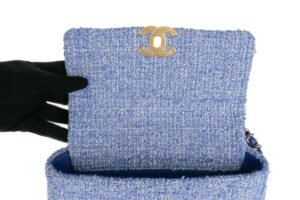 Chanel 19 Medium Blue Tweed Mixed Hardware - Image 6