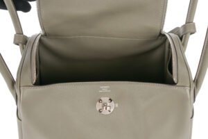 Hermès Lindy 26 Gris Meyer Evercolor Palladium Hardware - Image 8