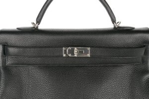 Hermès Kelly 40 Noir / Black Fjord Palladium Hardware - Image 7